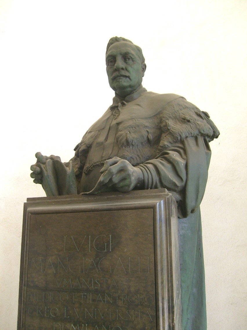 Luigi Mangiagalli's statue 3, Ca' Granda, Milan, Italy.JPG